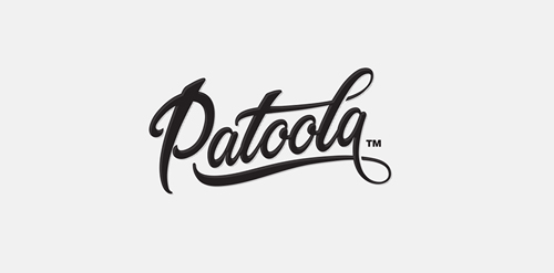 Patooloq logo设计:现代手写风格