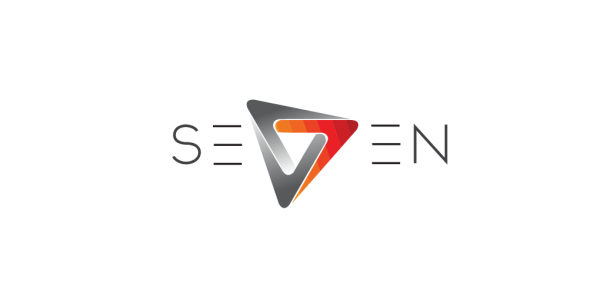 现代简约风格的数字7号logo设计