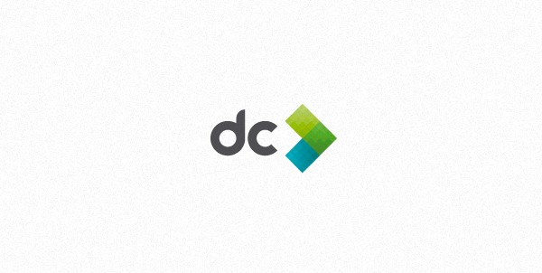 现代简约风格的DC字母logo设计