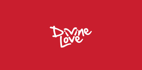红色背景下的'Divine Love'字体设计