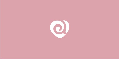 粉色背景心形符号logo设计
