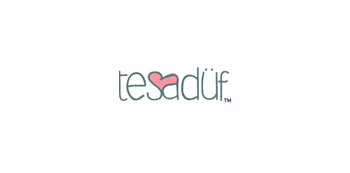 tesadüf logo设计:简约心形元素