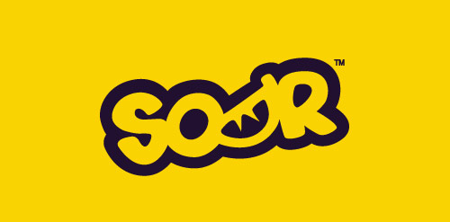 卡通风格字母'SOAR'设计