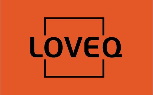 简约橙色背景黑字LOVEQ logo设计